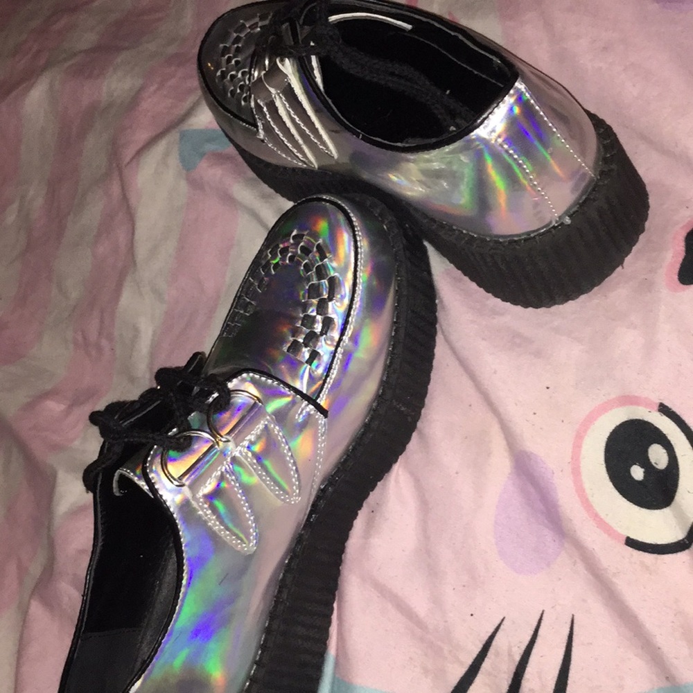 Niche Holographic Creeper Platforms